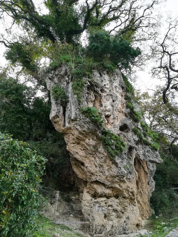 Sant'Anania - La Pietra